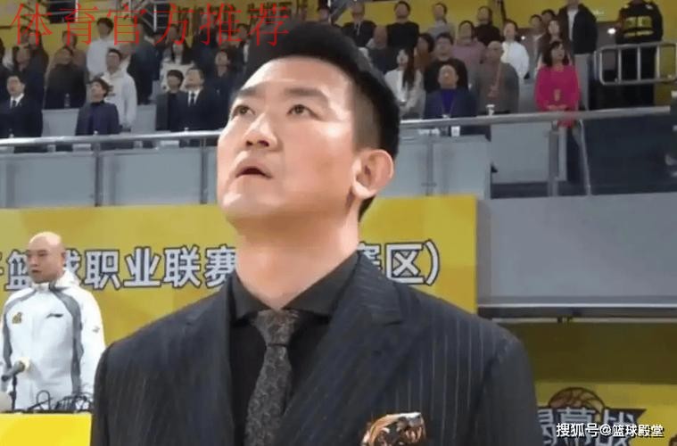 输辽宁问题太多！全队没配合，王博无应变，吴晓下滑引篮板被虐！